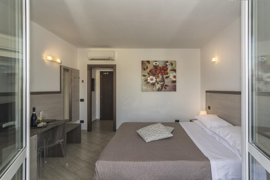 Hotel Lido Inn Camaiore Bagian luar foto