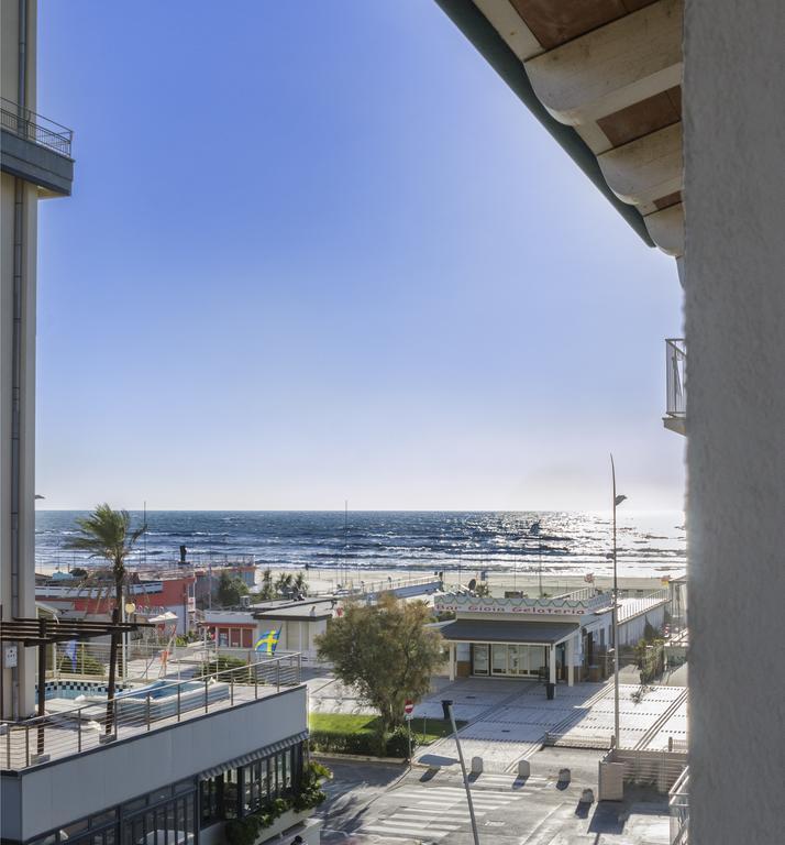 Hotel Lido Inn Camaiore Bagian luar foto